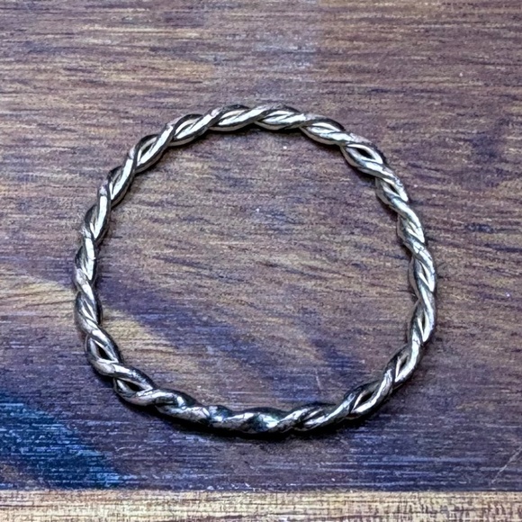 Vintage Twist Ring Bundle (2 Rings) - Picture 4 of 7